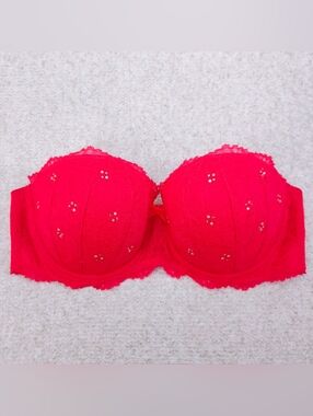 Victoria's Secret Dream Angels Beaded Red Lace Strapless Bra 34D